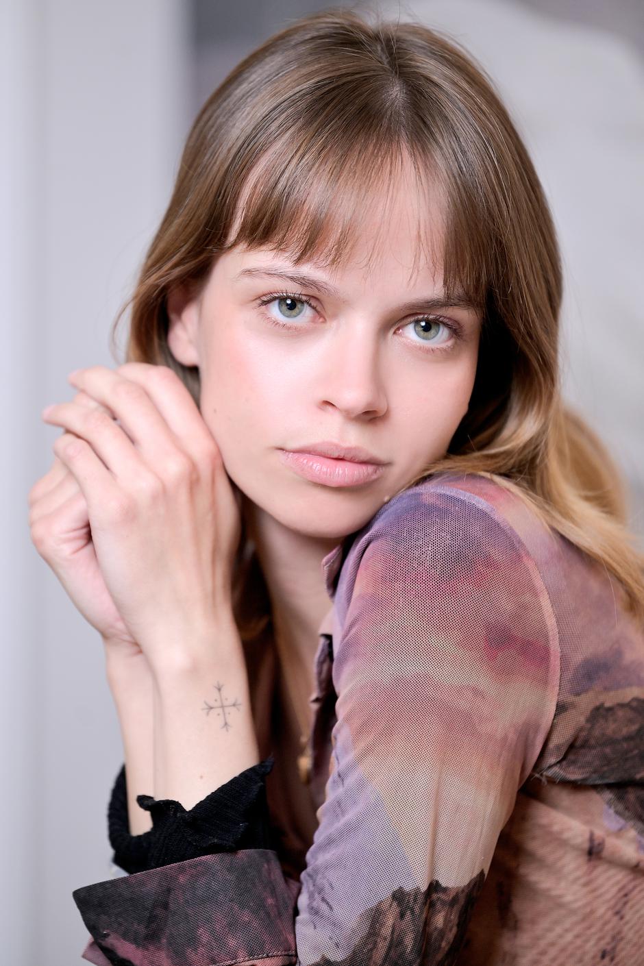 Manekenka i model Ariana Kopljar (Zahvaljujemo "Grandiosa events" na ustupljenom prostoru za snimanje)