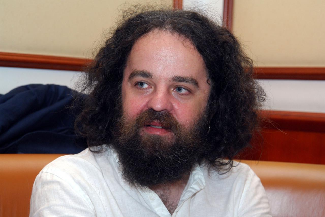 'kultura zagreb, hotel palace, 02.10.06. ziri nagrade vecernji - vbz ,,  snimio Patrik Macek Miljenko jergovic'