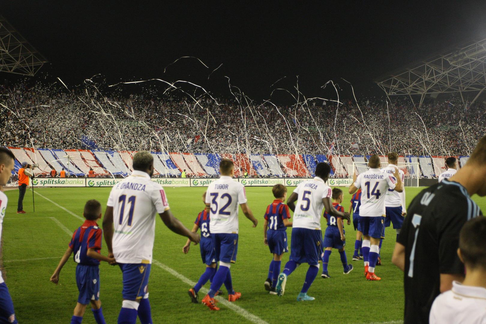 Sjajna atmosfera bila je na Poljudu u derbiju Hajduka i Dinama.