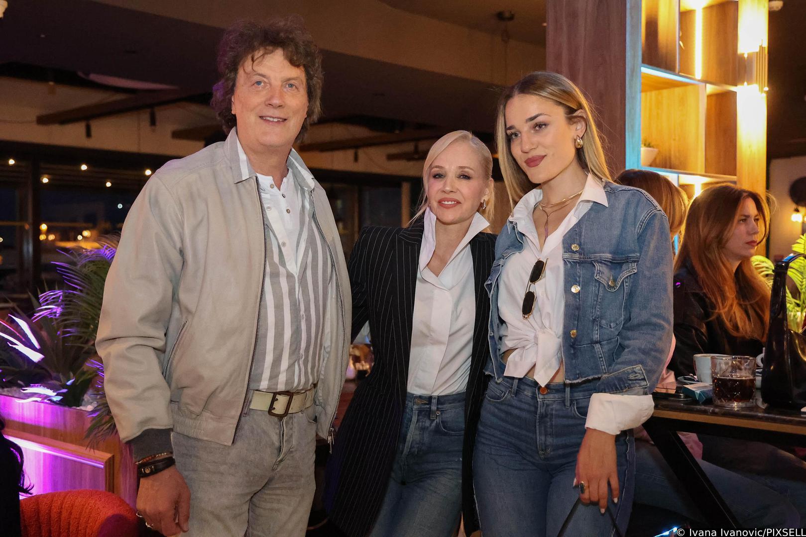 U našoj galerije pogledajte tko je sve prisustvovao ovom ekskluzivnom okupljanju i kako je protekla večer uoči velikog glazbenog ljeta.