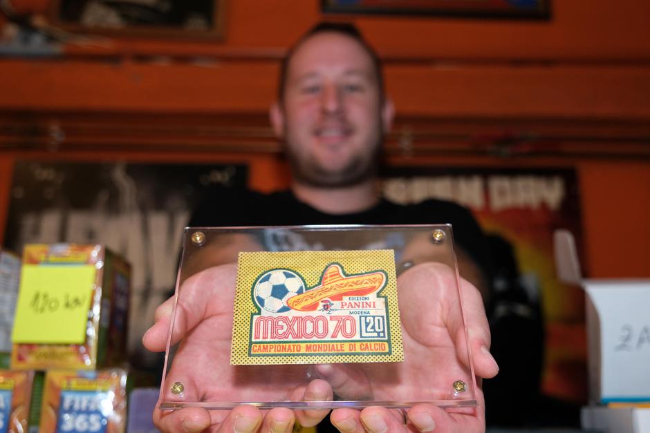 Zagreb: U pubu Bikers Beer Factory održan prvi sajam sakupljača Panini sličica