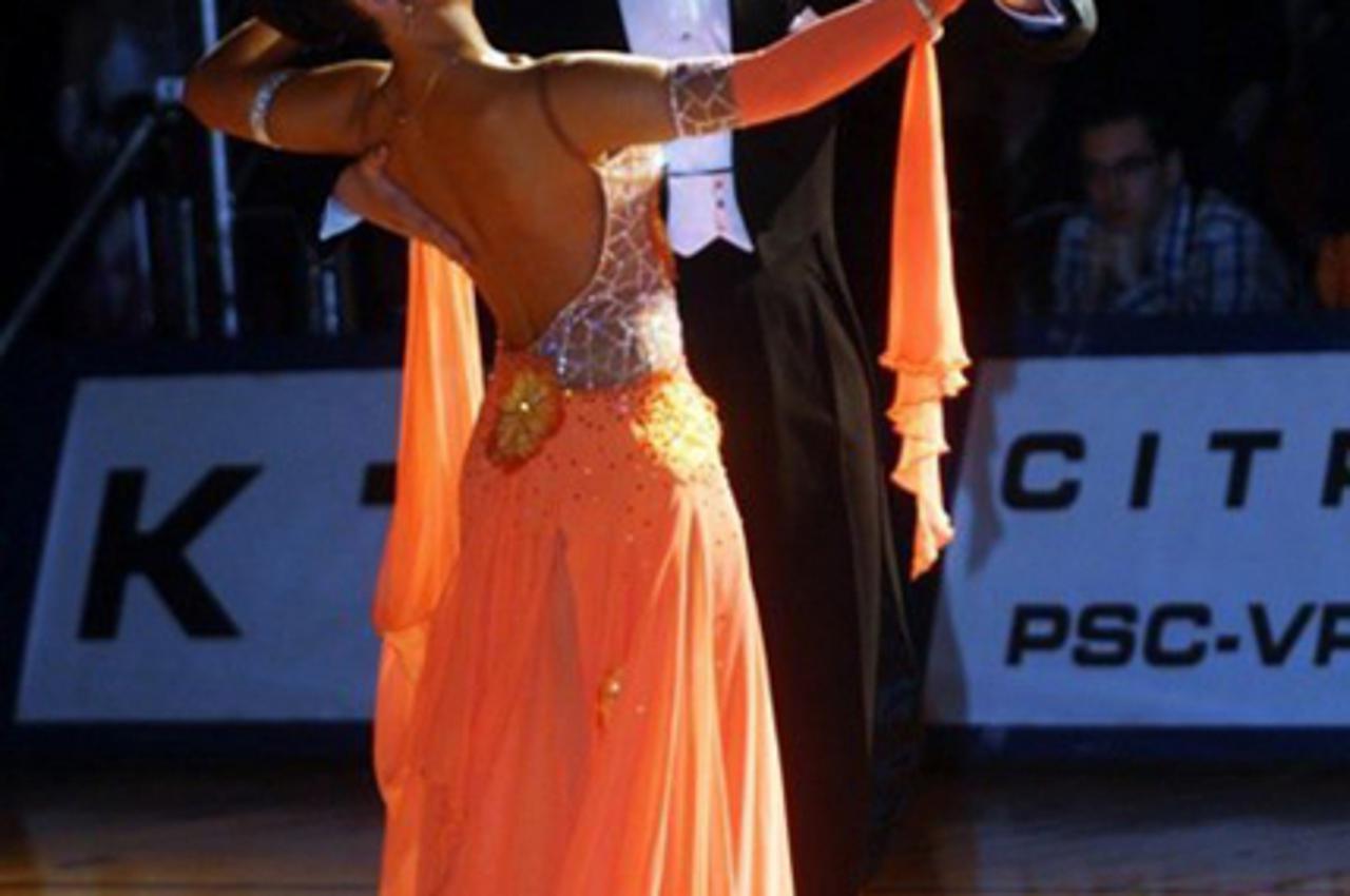\'Bozidar Katanovic (Krizevci) i Ivona Begic (Petrinja), drzavni prvaci u latinoamerickim plesovima u kategoriji mladezi, 2010. U prosincu 2010. bili i na Svjetskom prvenstvu u plesu u Latviji. Foto p