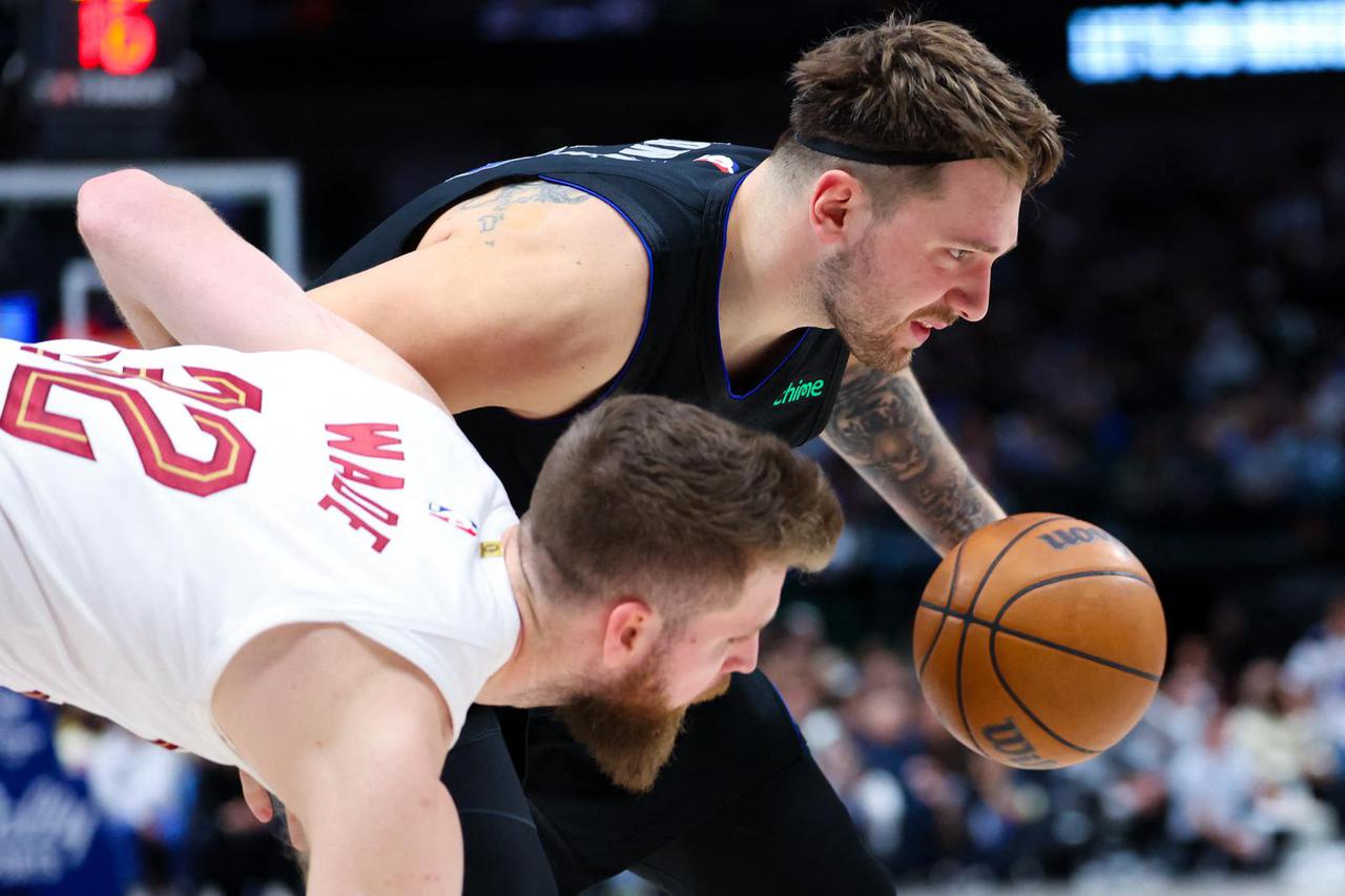 NBA: Cleveland Cavaliers at Dallas Mavericks