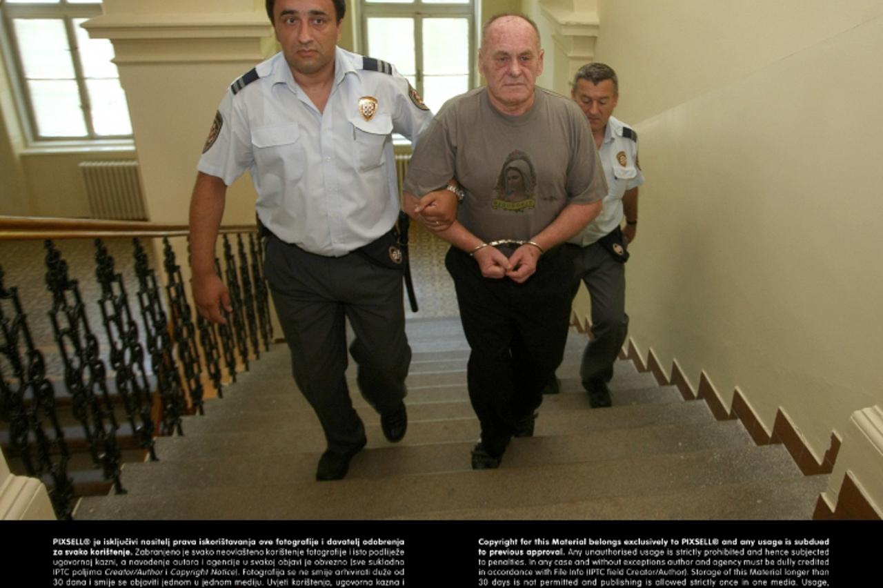 '17.06.2013.,  Zupanijski sud u Osijeku, Osijek - Zapocelo sudjenje Jakobu Spernogi koji je 24.12. u Beliscu ranio bivsu suprugu Jasminu, a ubio njezina brata i sestru. Photo: Davor Javorovic/PIXSELL'