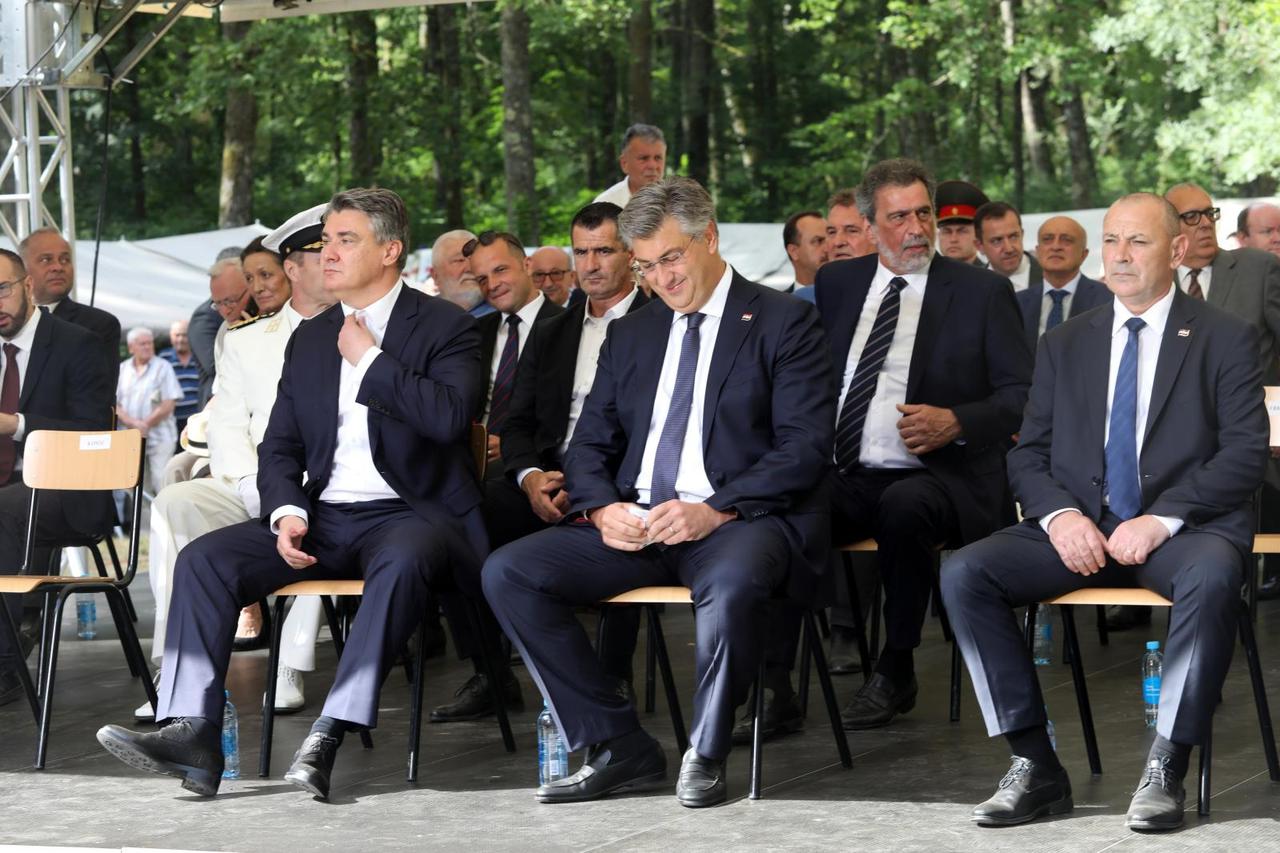 Sisak: Milanović i Plenković zajedno na obilježavanju Dana antifašističke borbe