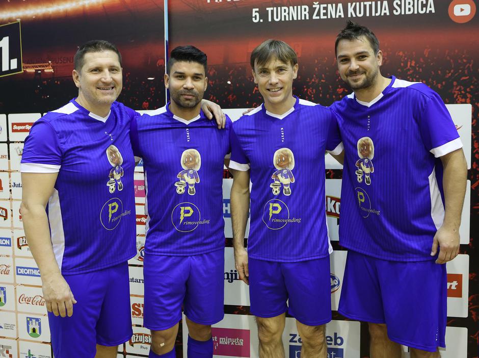 Dva kapetana: Revijalna utakmica u čast otišlih velikana nogometa i hakla, Zlatka Kranjčara i Duška Popovskog
