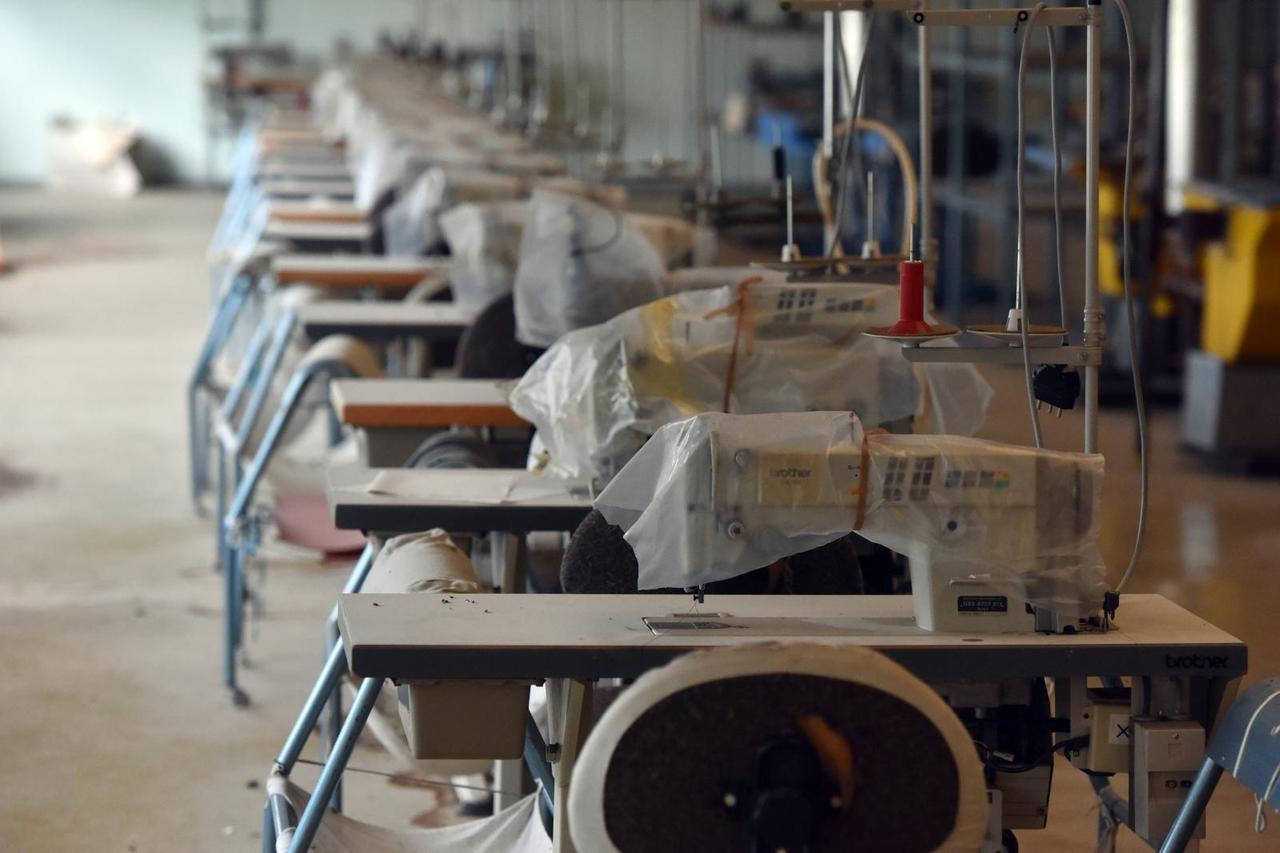 Tekstilna industrija jedina je industrijska grana u kojoj su plaće pale za sto kuna, na prosječnih 4400 kuna