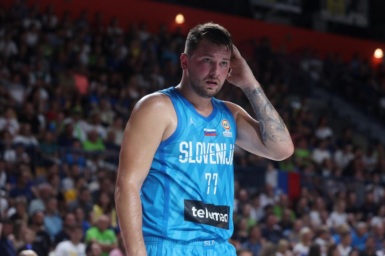 Košarkaši Slovenije svladali su Hrvatsku 94:88 u pripremnoj utakmici za Eurobasket