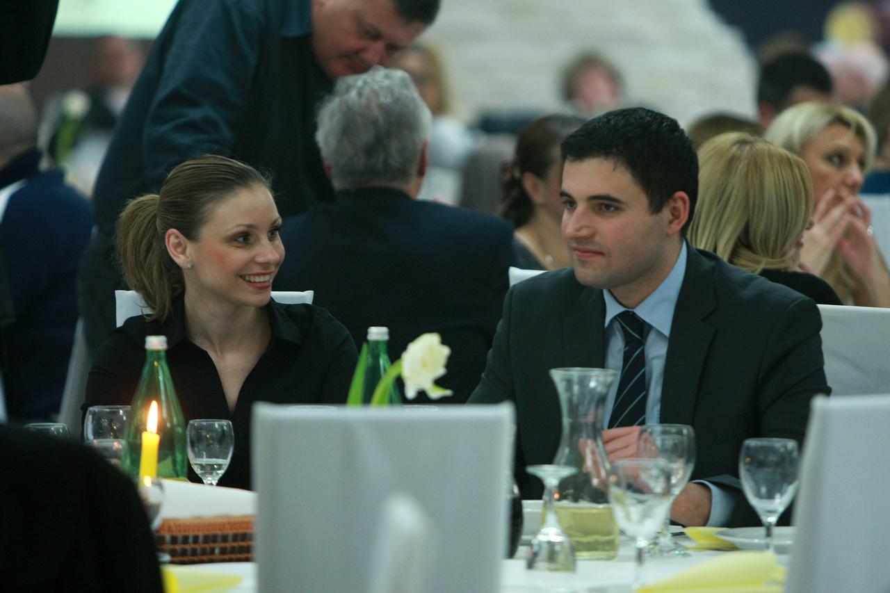 Zagreb: Željka Antunovi? i Ingrid Anti?evi? Marinovi? rasplesale oto?ane
