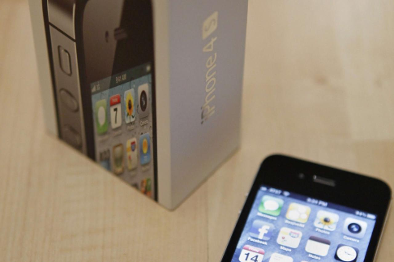 apple iphone 4s