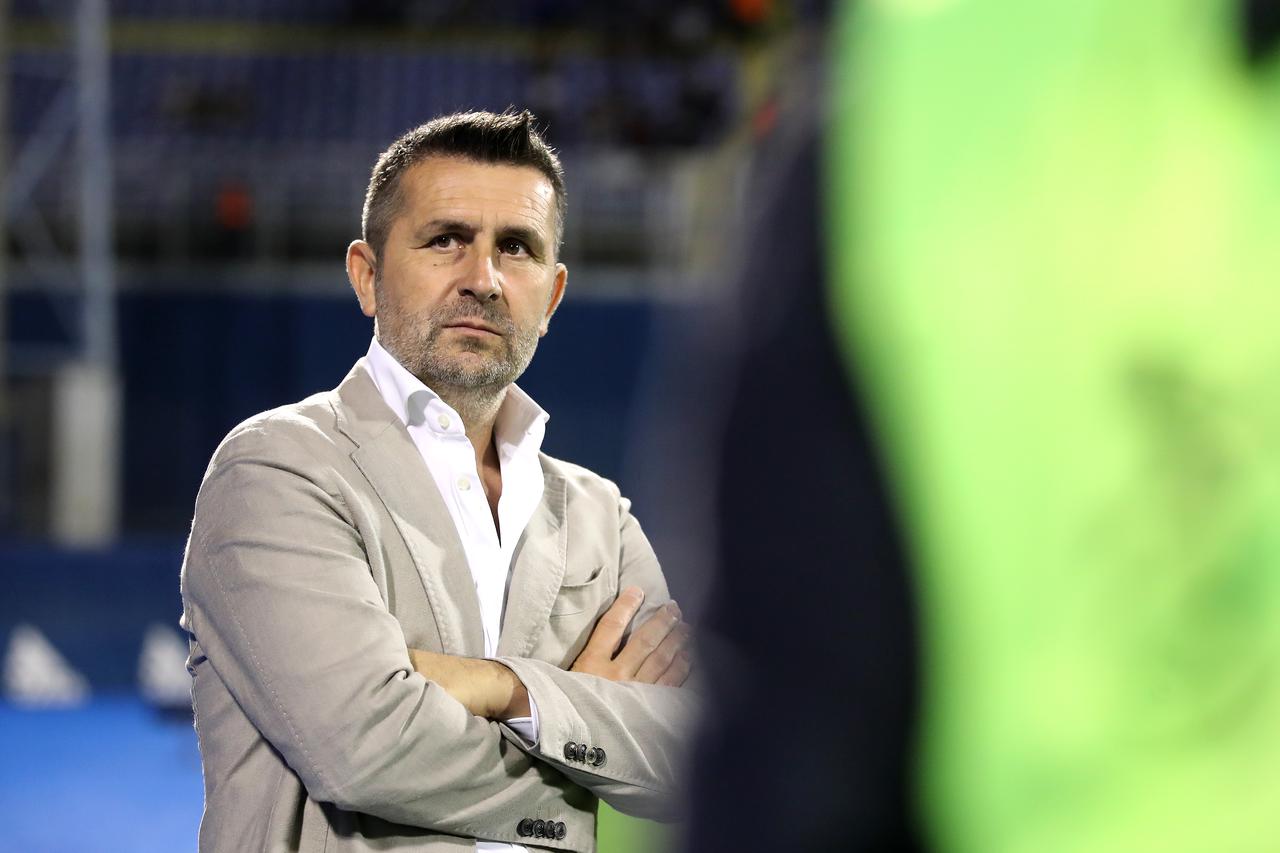 Ante Čačić i Nenad Bjelica pozdravili su se prije početka utakmice