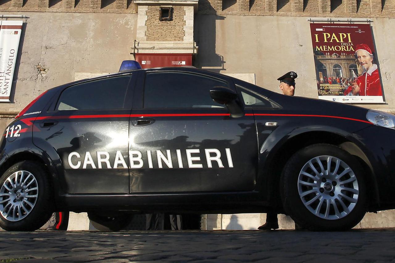 policija