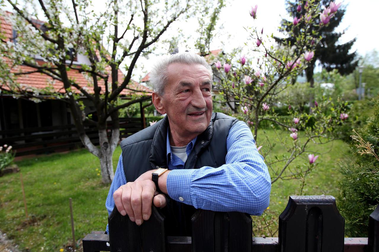 Ogulin: Petar Stipeti? u svojoj vikendici na jezeru Sabljak
