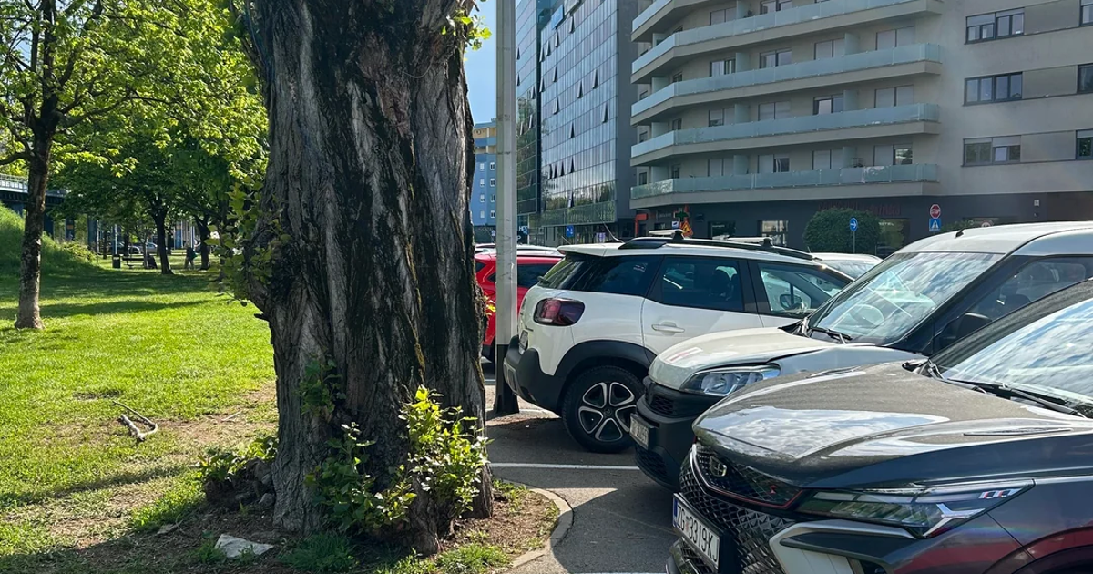 Zagrepčanin u šoku: 'Povećali su broj prometnih traka, a parking pomaknuli na nogostup, koja je logika?'