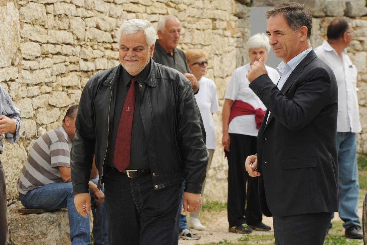 Čelnici SDSS-a Vojislav Stanimirović i Milorad Pupovac dugogodišnji su vođe srpske manjine u Hrvatskoj