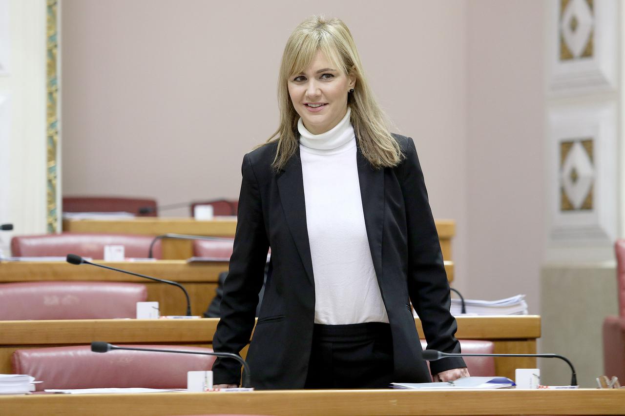 Bruna Esih posjetila Visovac i sudjelovala u proslavi Gospe od Anđela