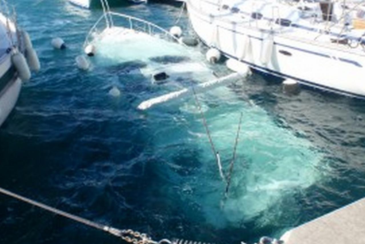 potonula jahta,Betina