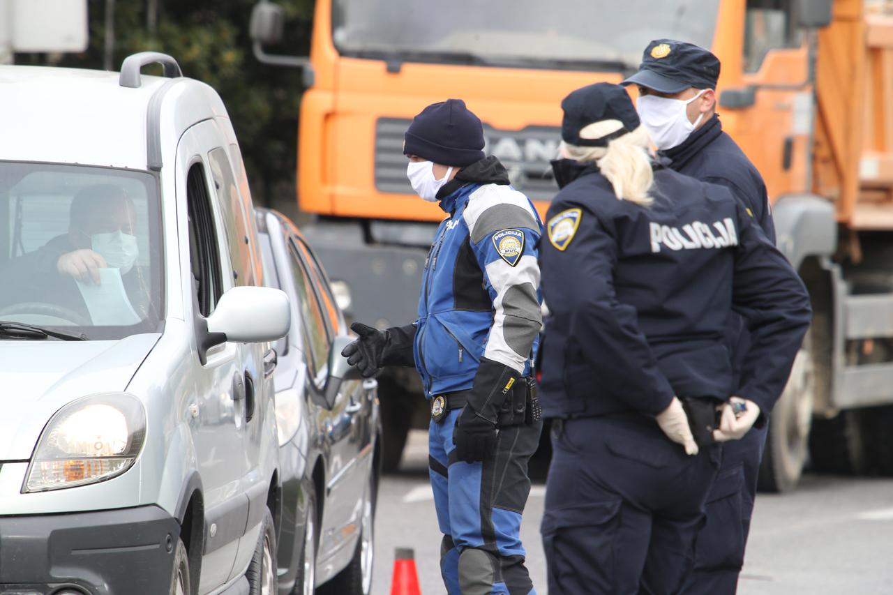 Koronavirus - policija
