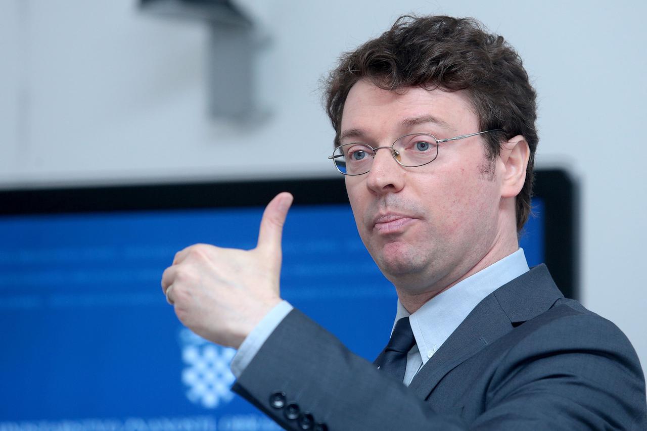 Predrag Šustar