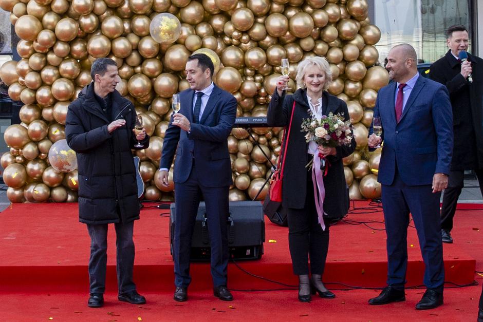 Euroherc i Adriatic svojim osiguranicima podijelili 32 automobila