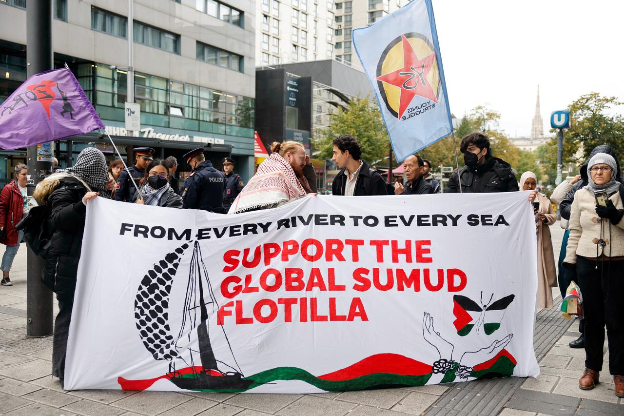 Participants of the Global Sumud Flotilla arrive in Vienna after Israel detention