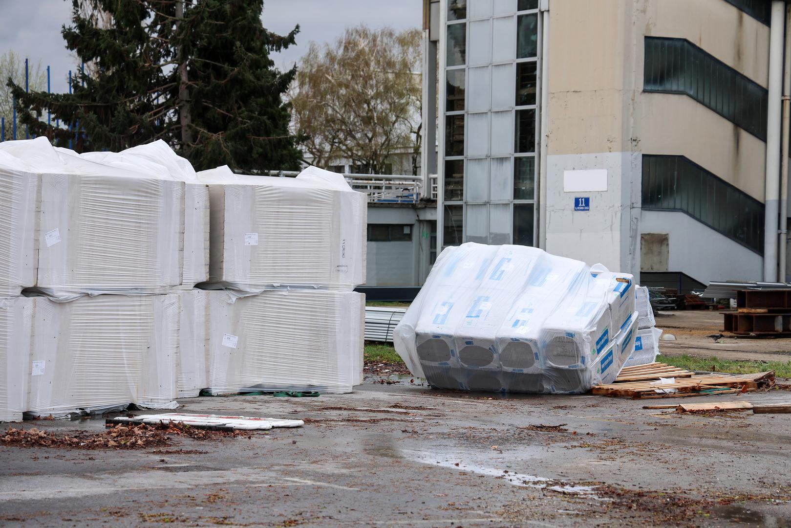 Na terenu su službe koje procjenjuju razmjere štete i saniraju najkritičnije dijelove. 