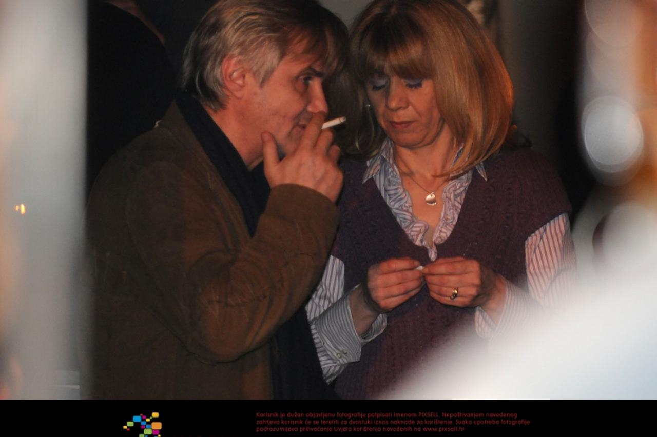 '14.12.2010., pivnica HopDevil, Branimir centar, Zagreb - Goran Bare i Majke nastupili u ekskluzivnom akusticnom izdanju. Rajko Dujmic sa suprugom Snjezanom.  Photo: Anto Magzan/PIXSELL'