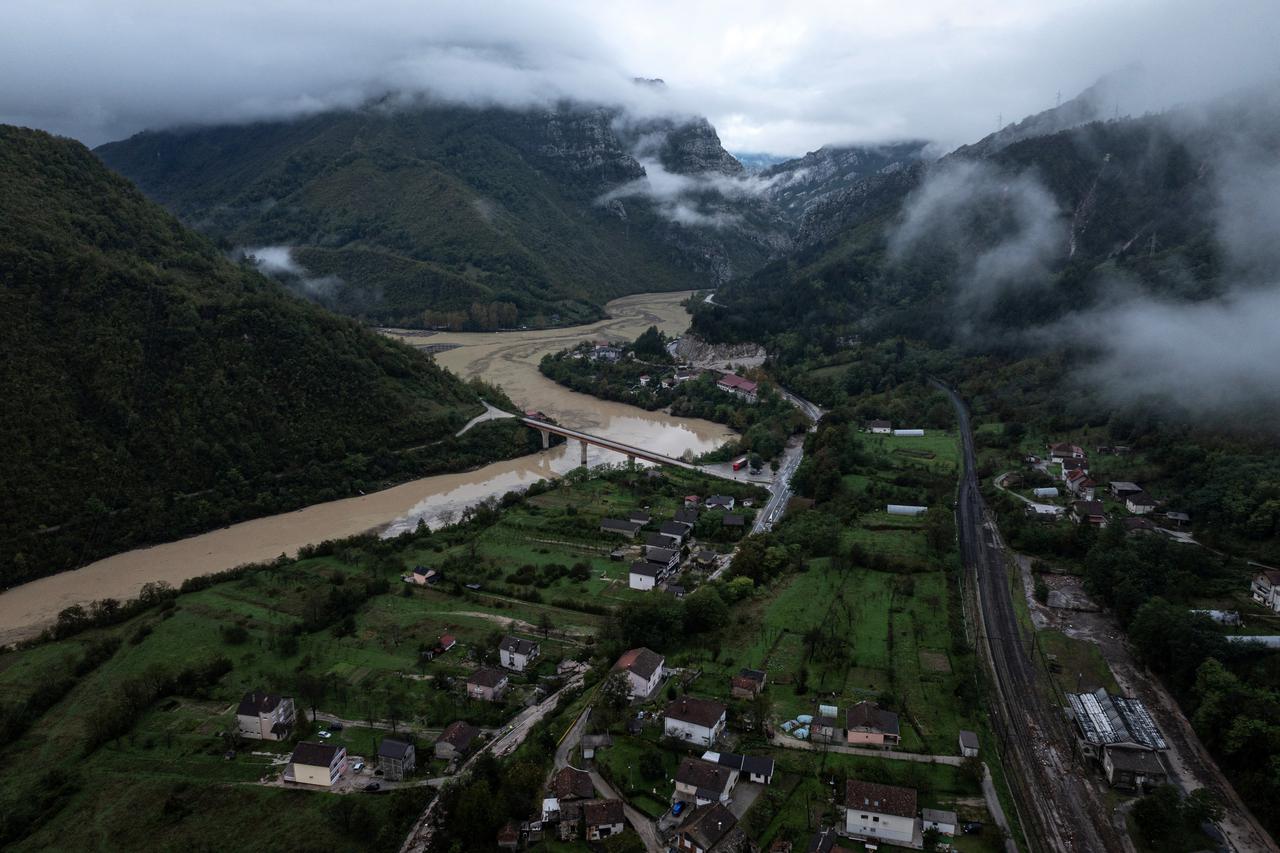 Donja Jablanica: Pripadnici Civilne zaštite pretražuju područje