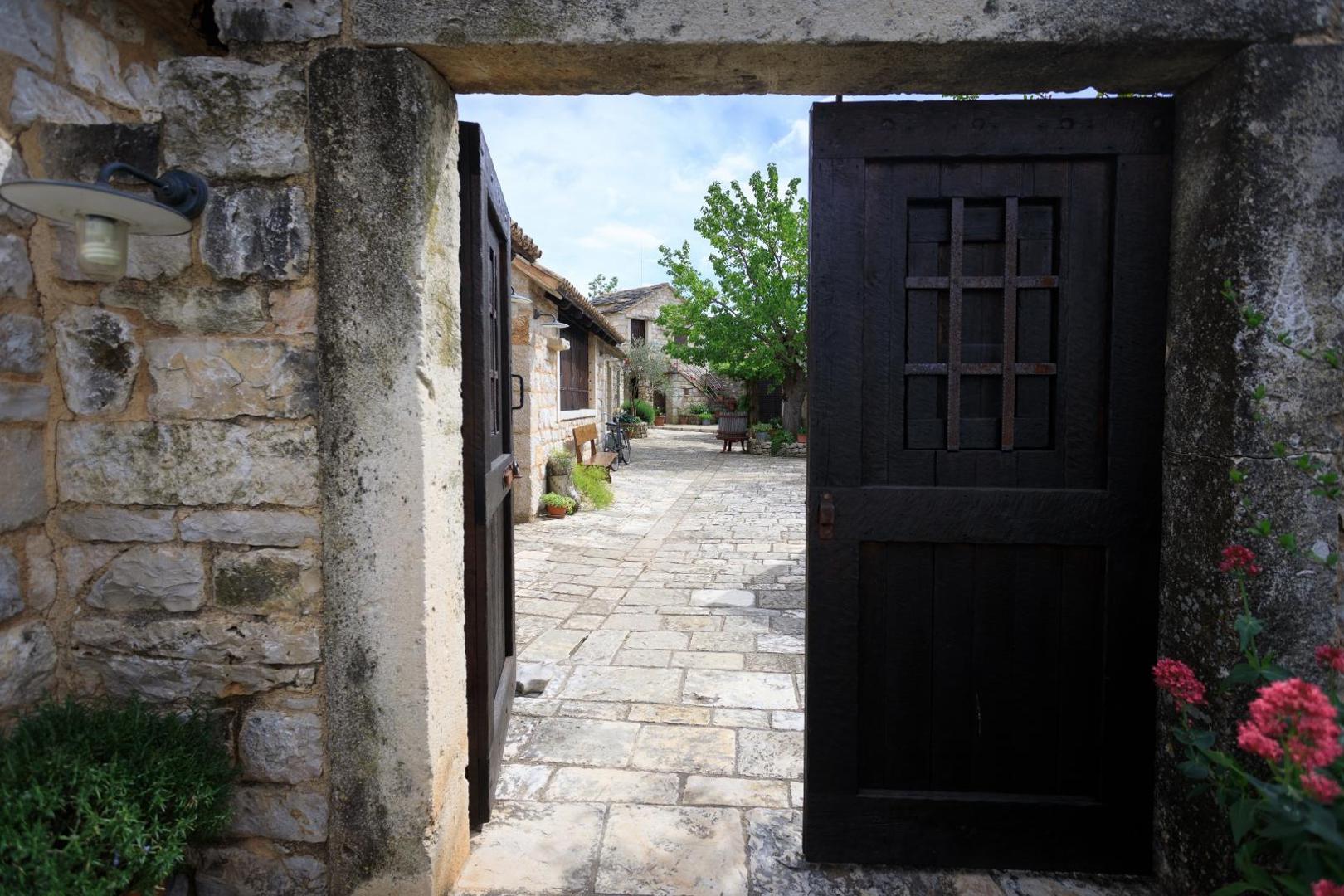 20.05.2021., Klis - U etno selu Stella Croatia otvara se muzej posvecen maslini.
Photo: Milan Sabic/PIXSELL