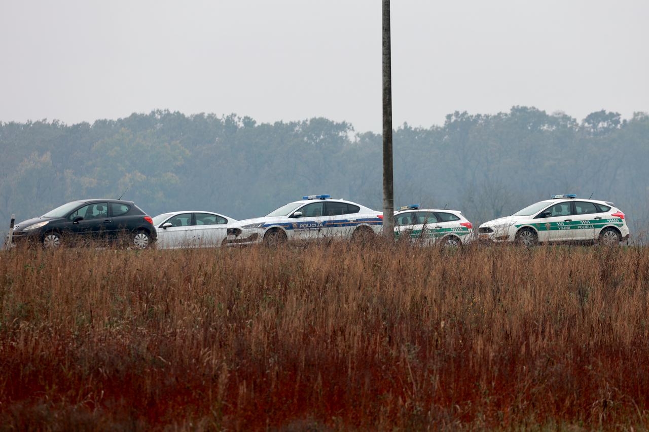 Policijski očevid na mjestu prometne nesreće u kojoj je sudjelovao ministar Banožić