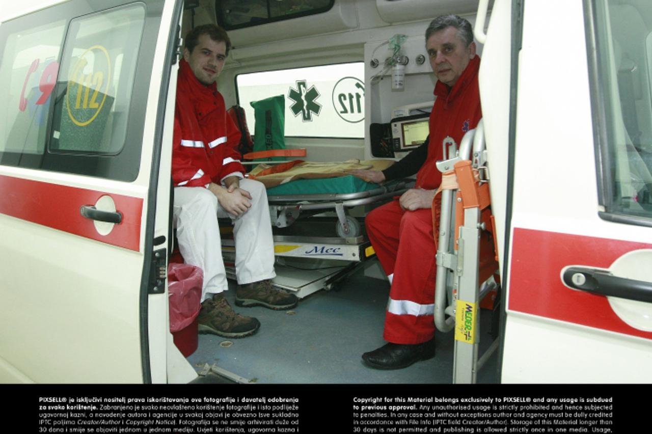 '01.01.2013., Koprivnica - Hitna medicinska pomoc od danas radi u novouredjenom prostoru, u kojem djelatnici primaju pozive i rasporedjuju dva tima na teren.  Photo: Marijan Susenj/PIXSELL'