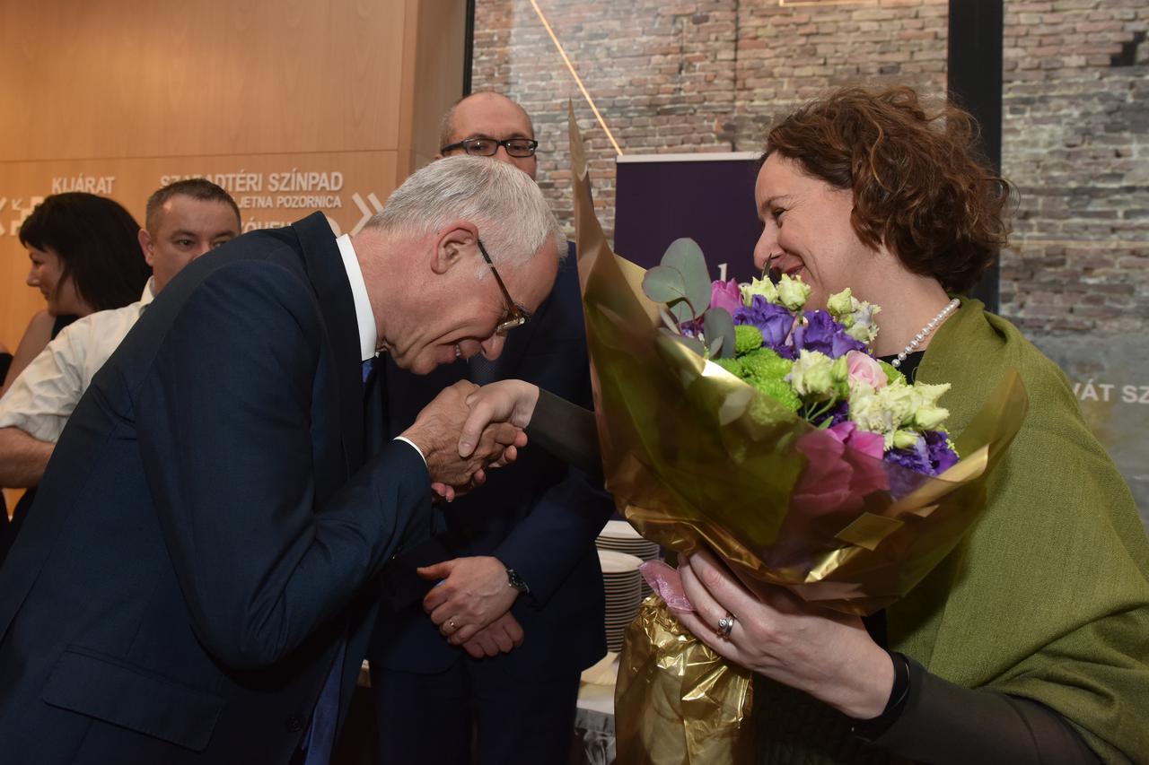 Hrvatsko kazalište u Pečuhu