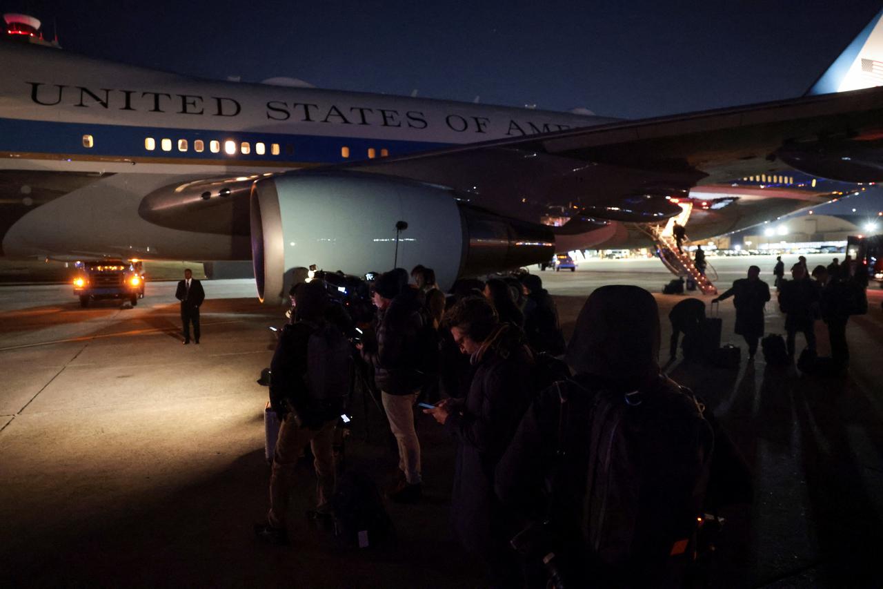 Air Force One return to Joint Base Andrews