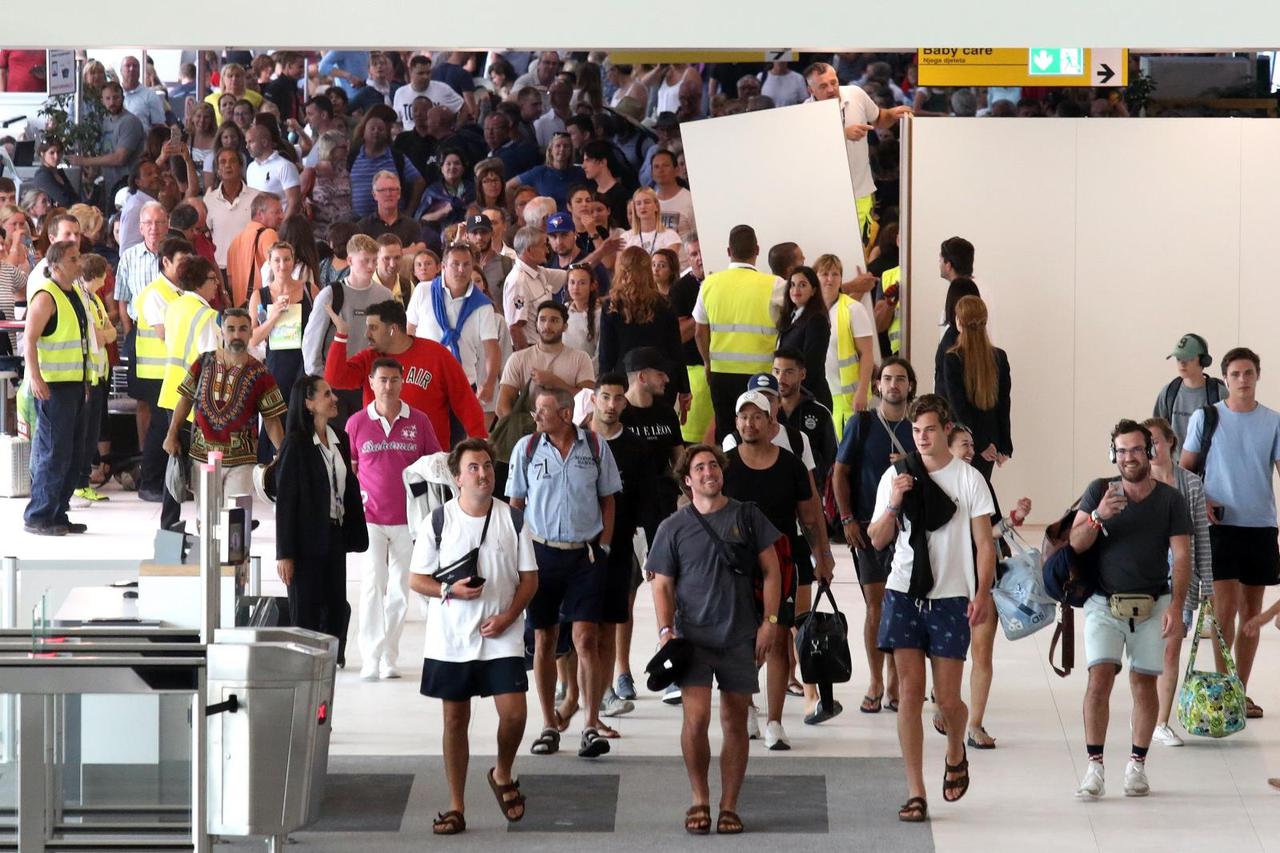 Sveèano otvoren novi terminal splitske Zraène luke, stigao i Plenkoviæ