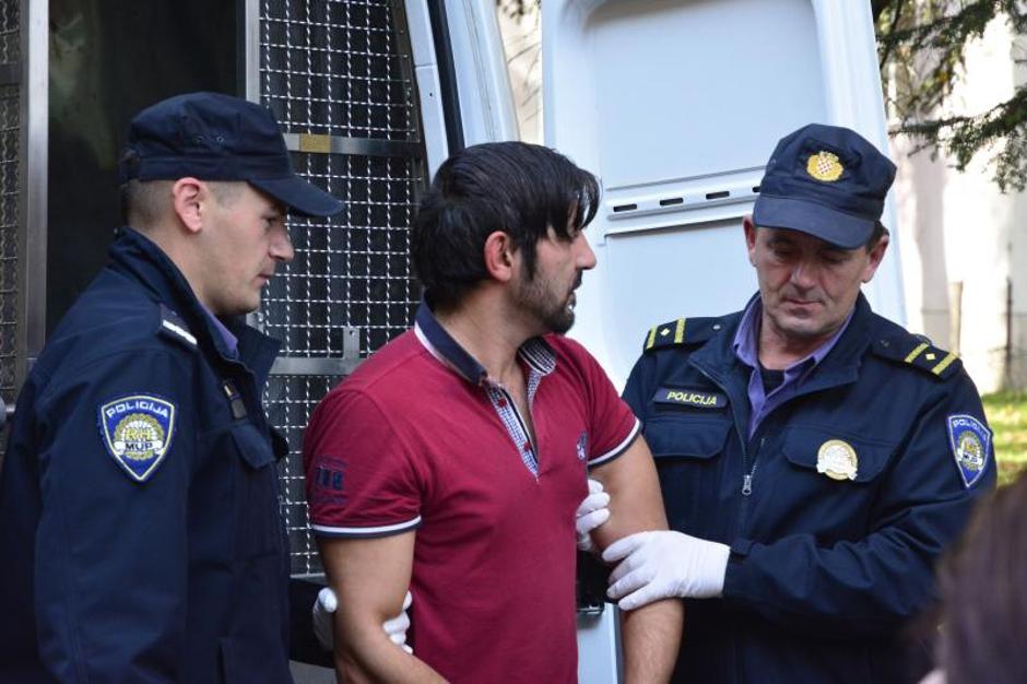 ubojica, slavonski brod, privođenje, policija