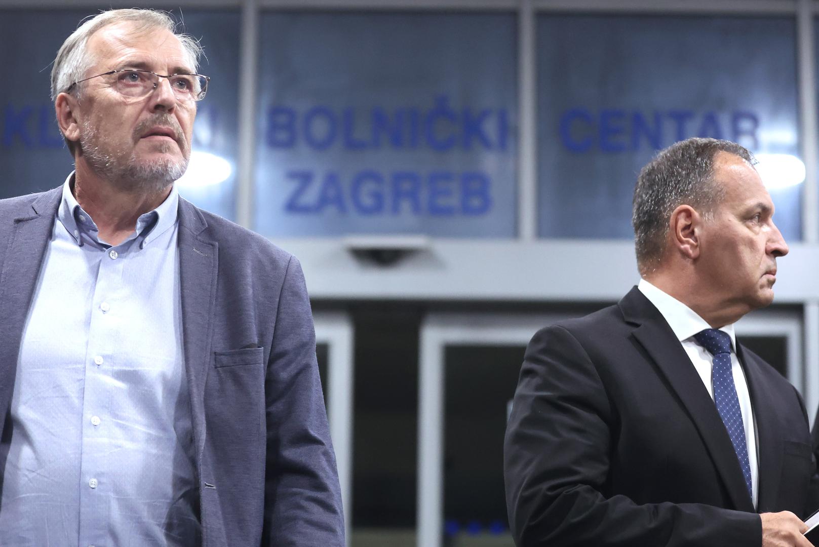 07.11.2023., Zagreb - Hitni prijem bolnice Rebro. Zbog zaprimljenih pacijenata uslijed konzumacije navodno kontaminirane mineralne vode Romerquelle Emotion Blueberry Pomegranate i-ili Coca Cole, ministar zdravstva Vili Beros, Krunoslav Capak i zamjenik ravnatelja bolnice Milivoj Novak obratili su se medijima. Photo: Sanjin Strukic/PIXSELL