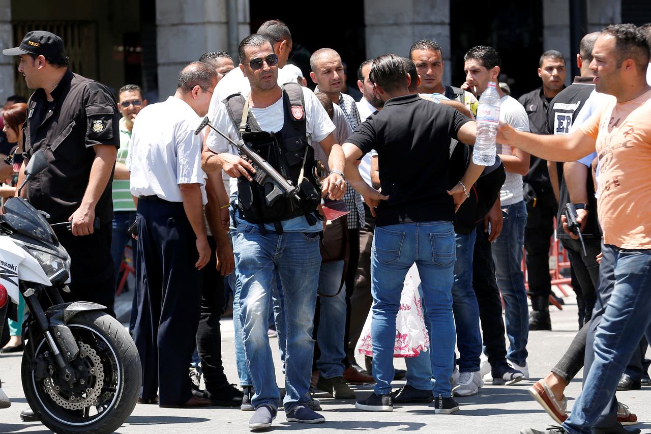 Tunis - bombaški napad