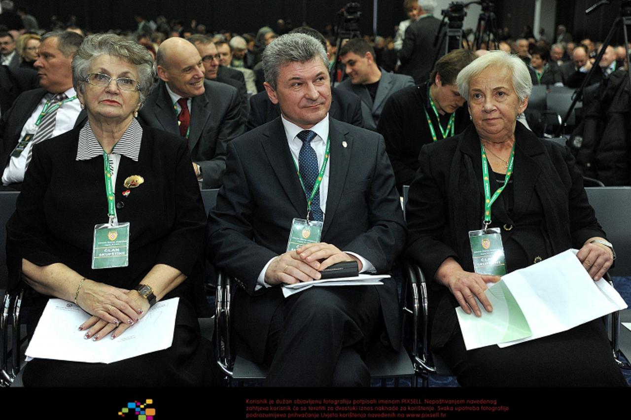 '28.01.2012., Zagreb - Na Zagrebackom Velesajmu u Kongresnoj dvorani Globus odrzana je Glavna izborna skupstina HSS-a na kojoj se birao predsjednik stranke. Branko Hrg, Vlasta Hubicki.  Photo: Goran S