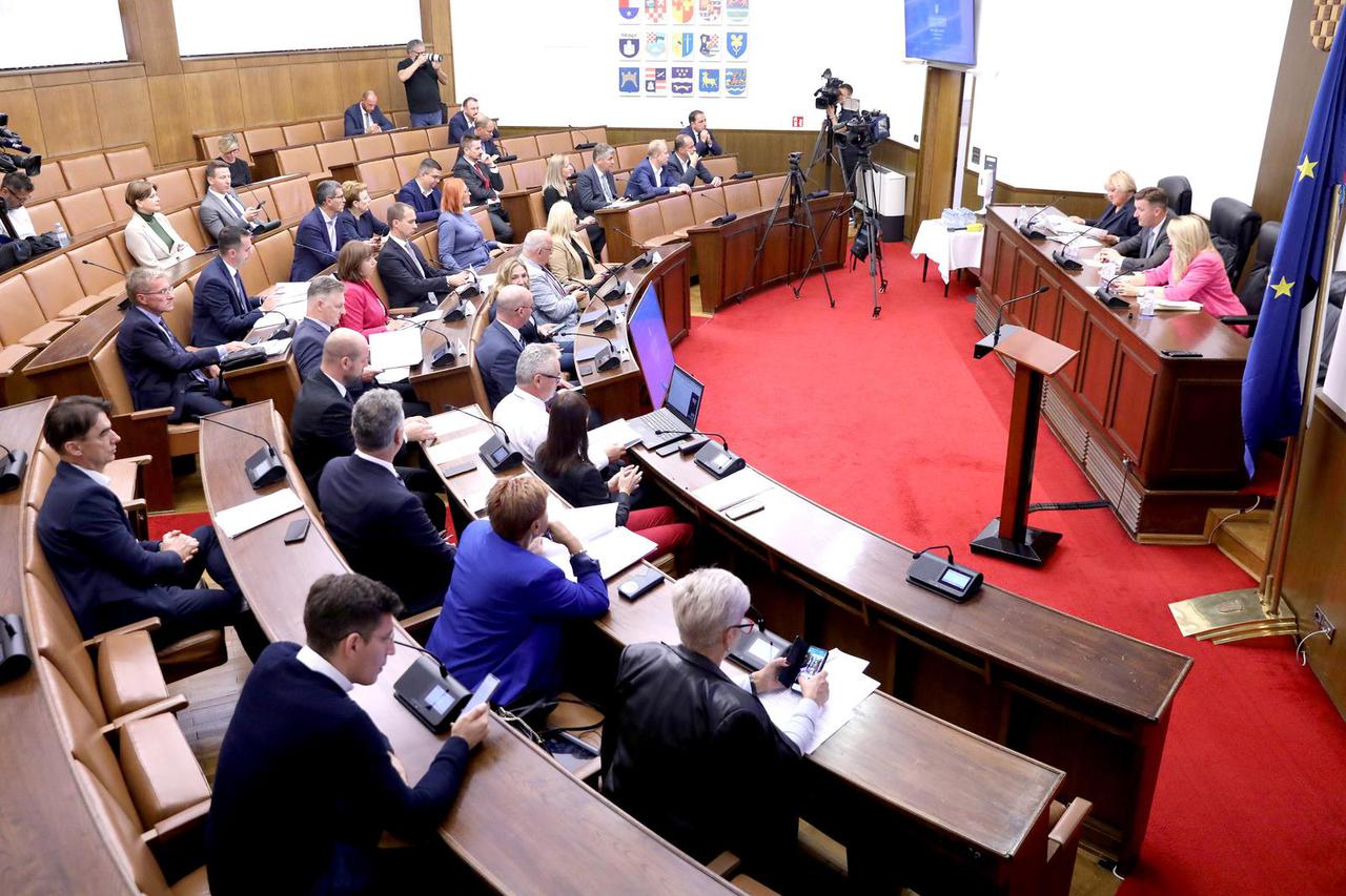 Zagreb: Saborski Odbor za gospodarstvo o pljački u Ini
