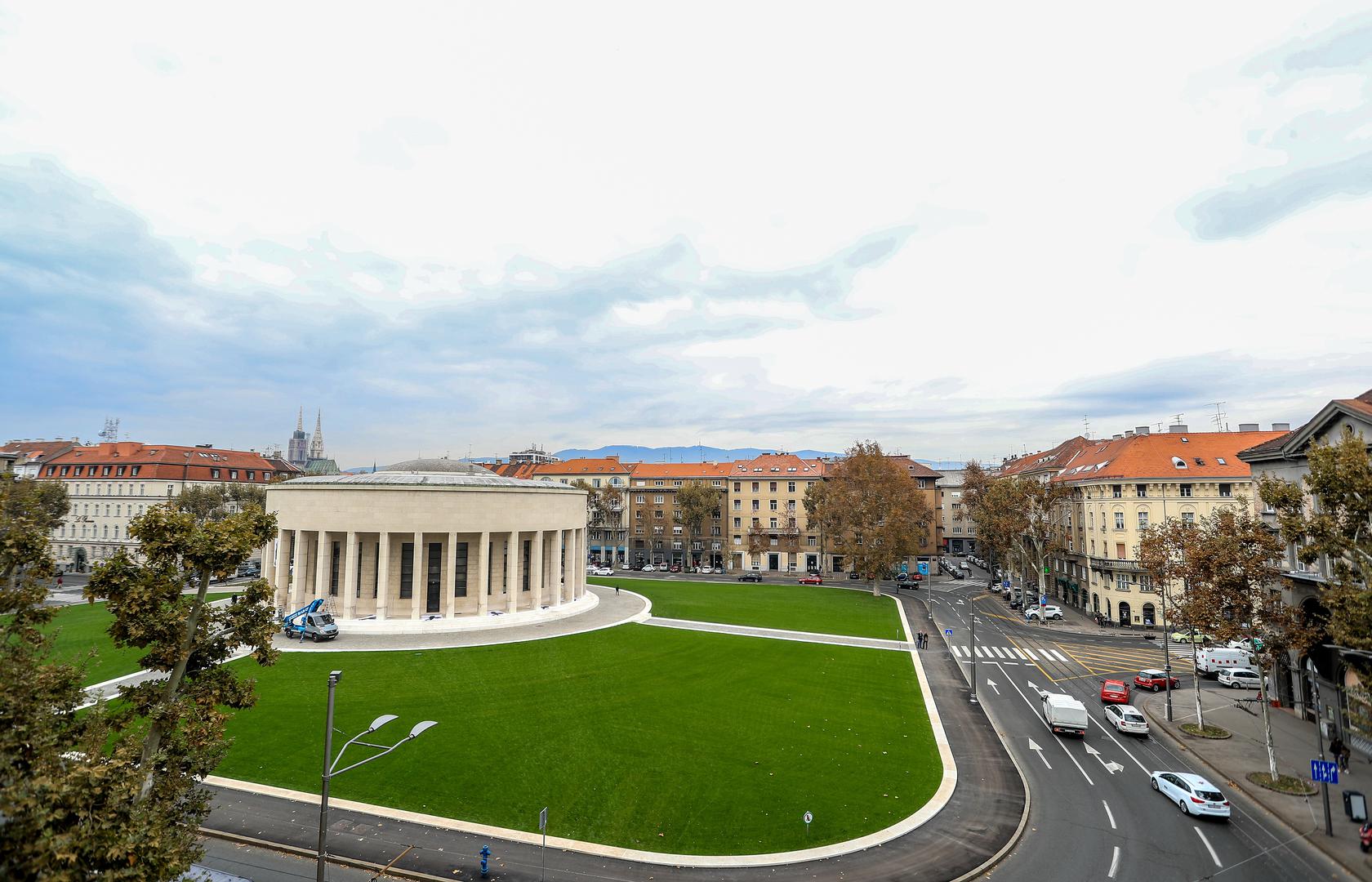 Zgrada se gradila četiri godine, od 1934. do 1938., a u vrijeme kada je sagrađena, predstavljala je jedinstven izložbeni prostor u Europi i svijetu.
