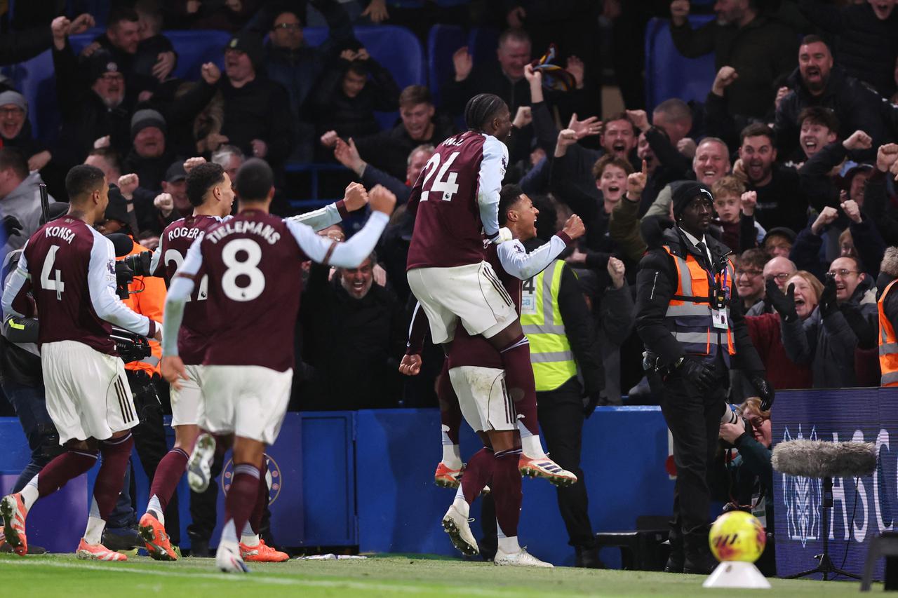 Premier League - Chelsea v Aston Villa
