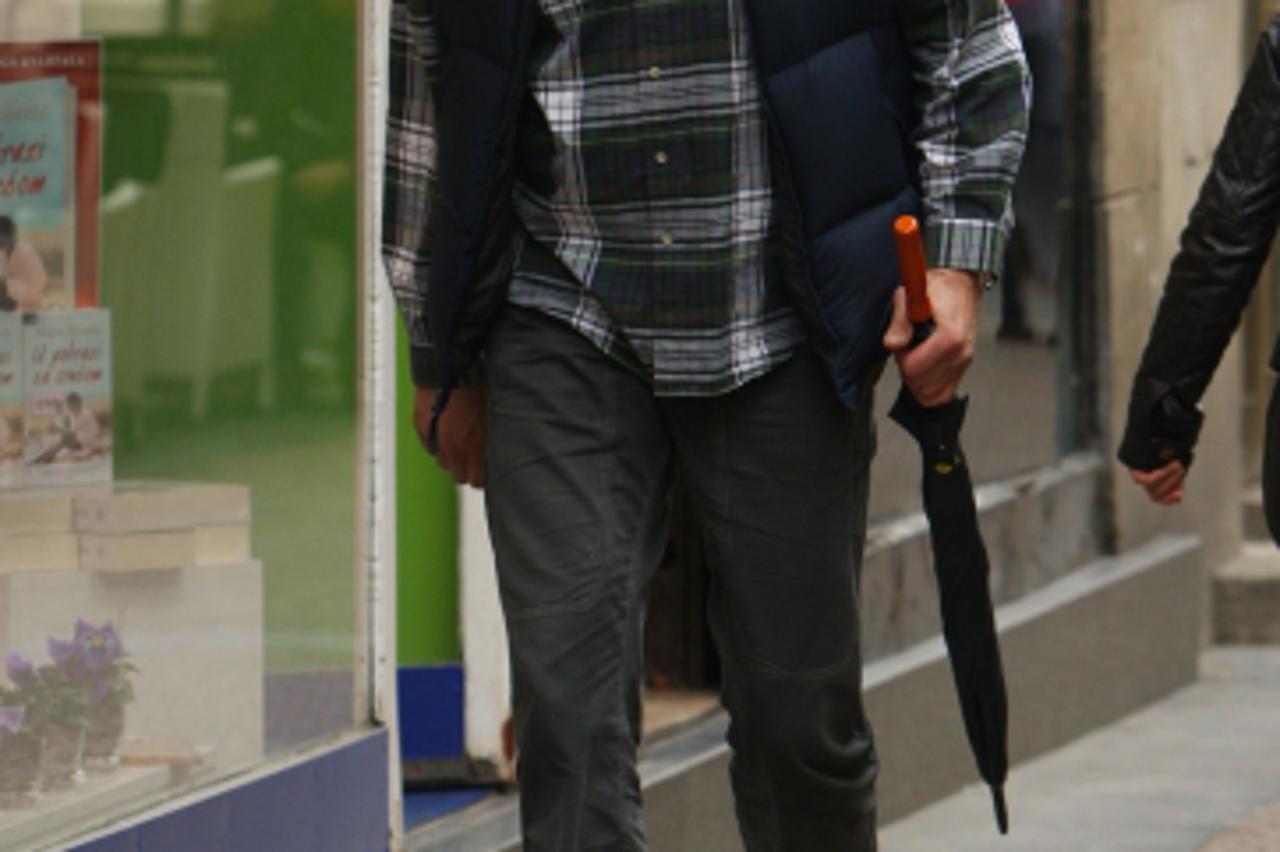 '23.03.2010., Zagreb - Dubravko Simenc u setnji gradom.  Photo: Tomislav Miletic/PIXSELL'