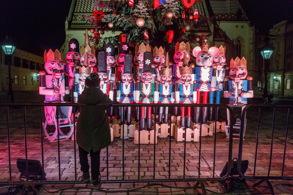 Zagreb: Predivna adventska atmosfera na Gornjem gradu