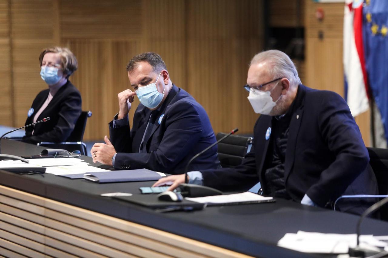 Zagreb: Stožer civilne zaštite objavio da postoji 1258 nuspojava na cjepivo