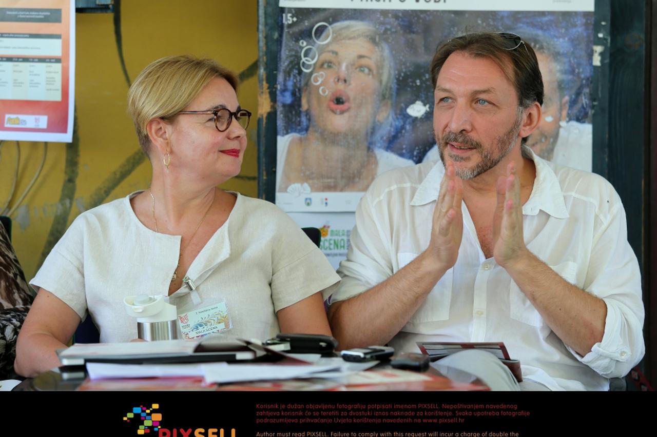 PXL_120822_301