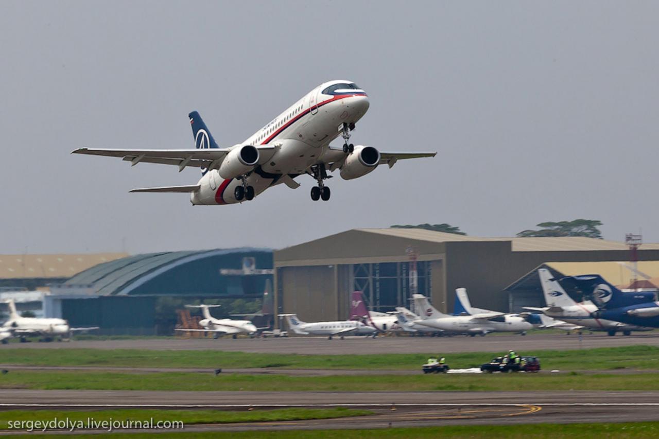avion, indonesija