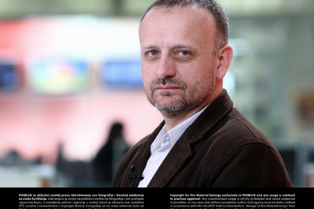 '27.03.2011., Zagreb - Gosti emisije Nedjeljom ujutro uzivo uz 24sata TV bili su Vesna Balenovic, predsjednica Udruge Zvizdac, te Mijat Stanic predsjednik Nezavisnog cestarskog sindikata. Mijat Stanic