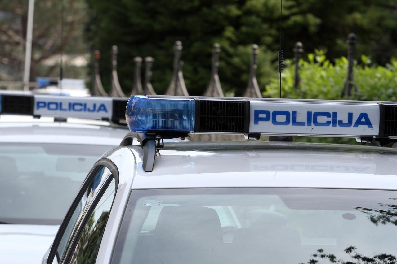 policija