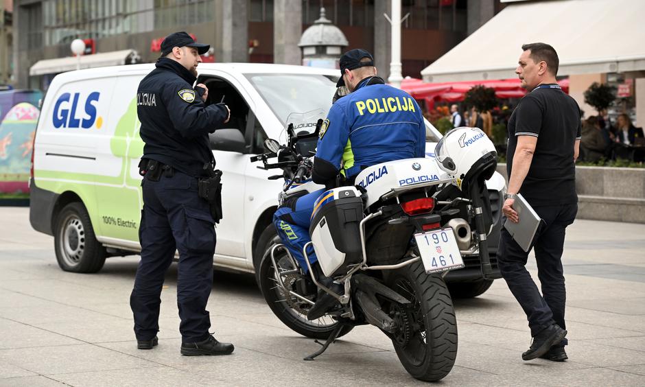 Zagreb: Kombi pregazio dijete na Trgu bana Jelačića