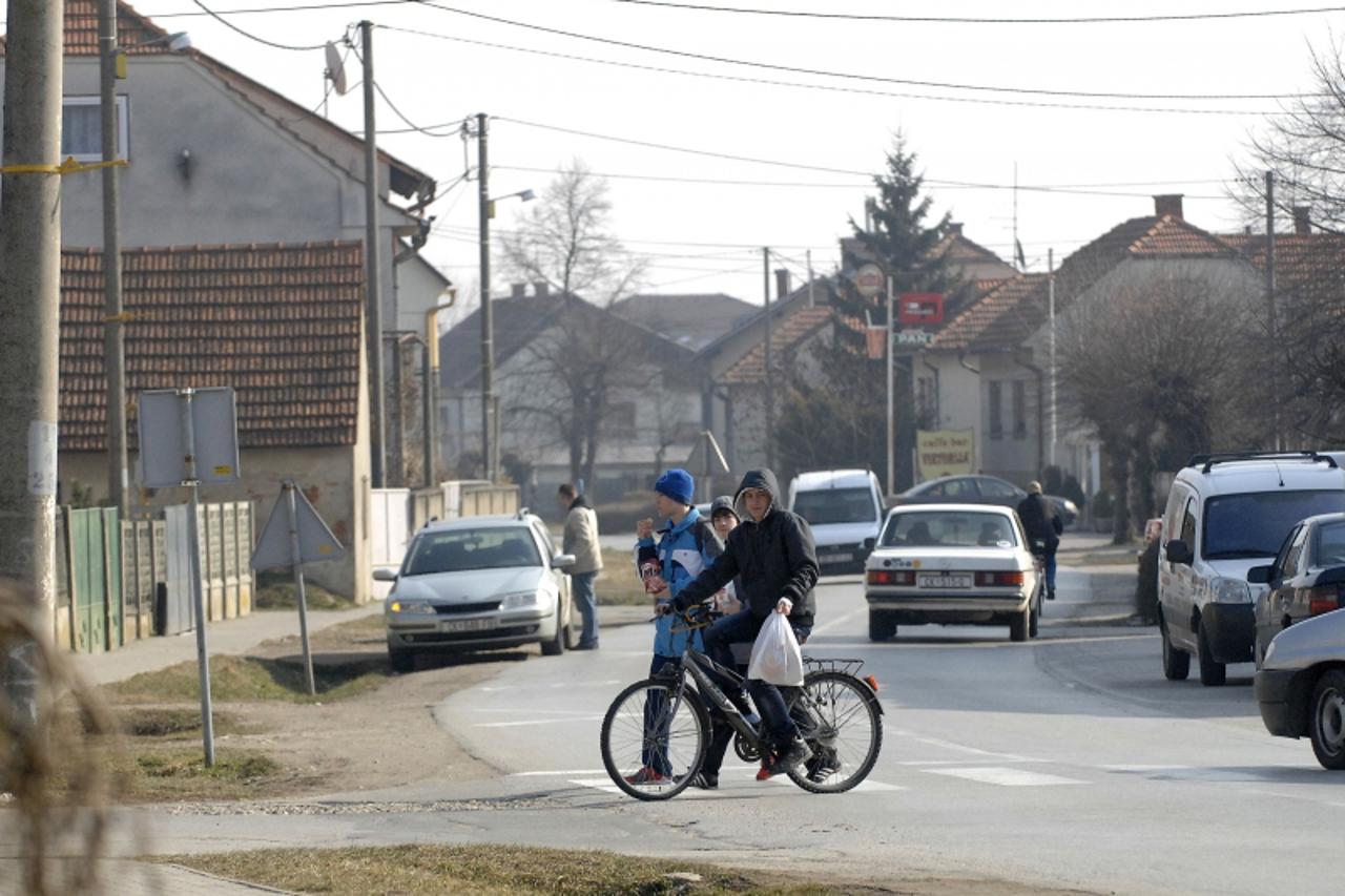 '25.02.2011., Pribislavec- Mjestani Pribislavca prvi ce u Hrvatskoj imati sansu izaci na referendum i izglasati nepovjerenje nacelnici Visnji Ivacic. Photo: Vjeran Zganec Rogulja / PIXSELL'